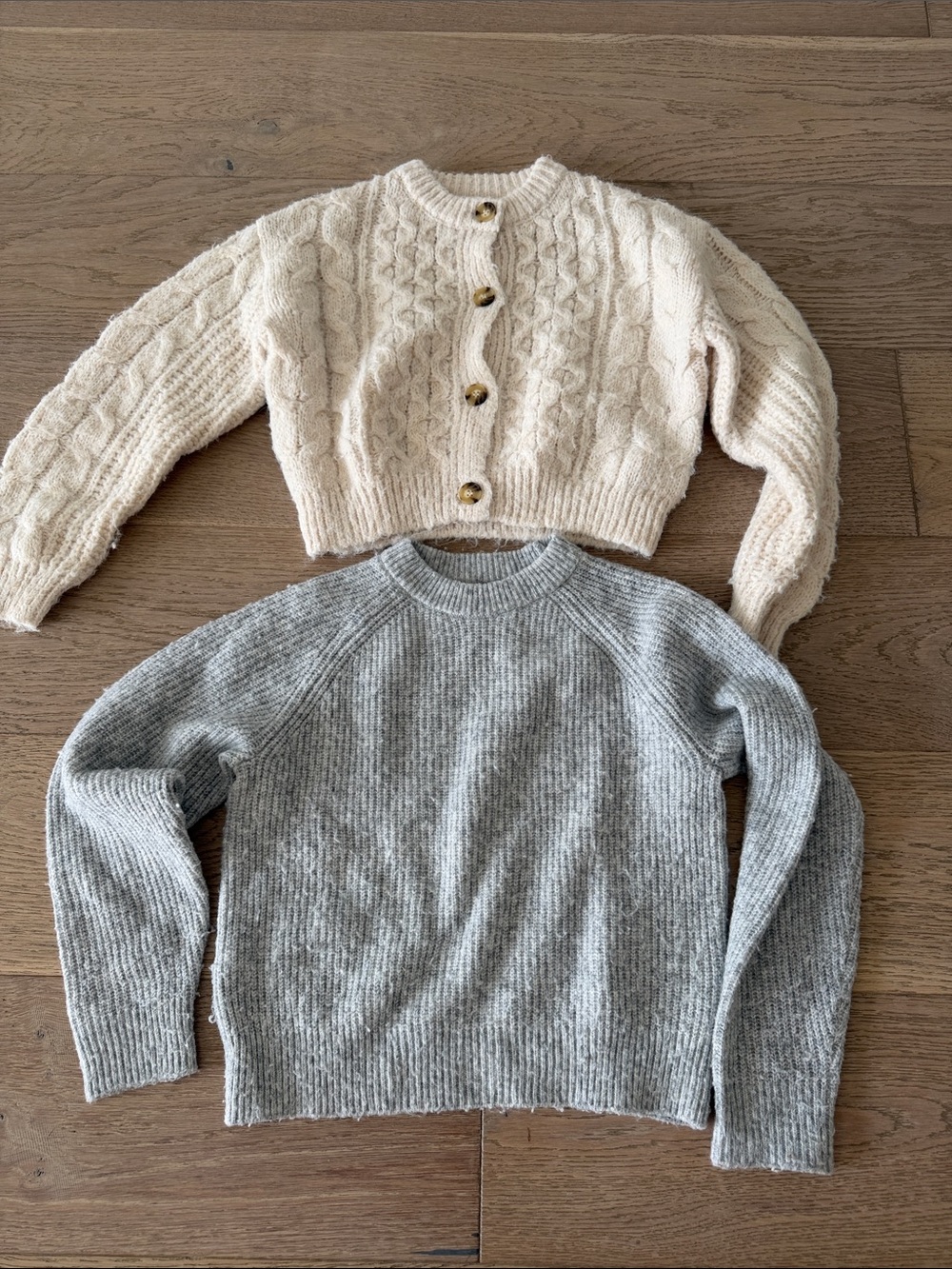 Zara Cream Cable-Knit Cropped Cardigan & Zara Gray Ribbed Crew Sweater